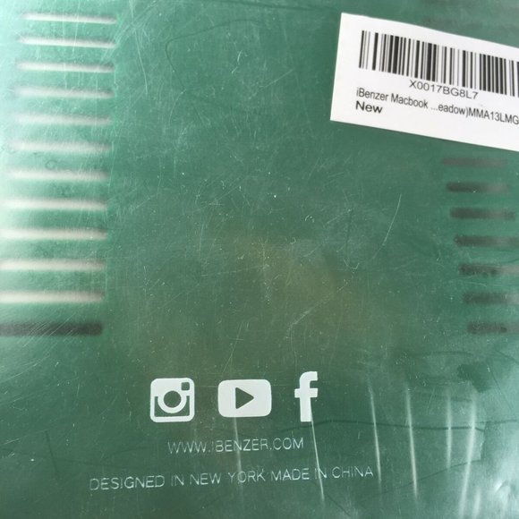 iBenzer Macbook Green Soft Skin Case 13” - Picture 11 of 12